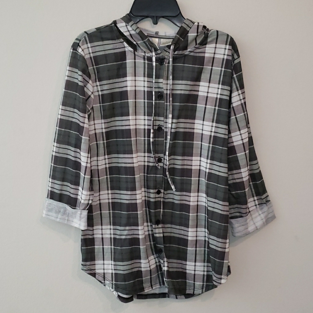 PLAID 3/4 SLEEVE BUTTON DOWN SHIRT